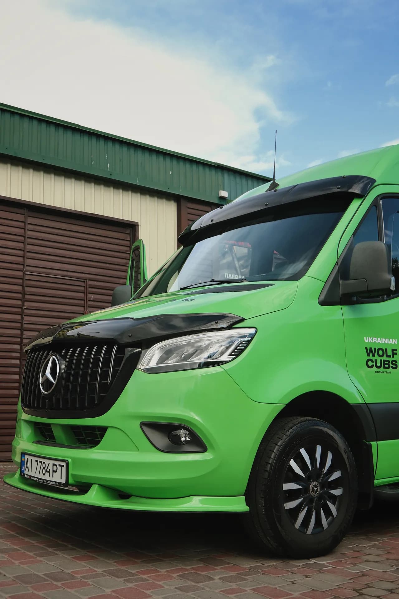 Комплексне переобладнання зеленого Mercedes Sprinter preview 8