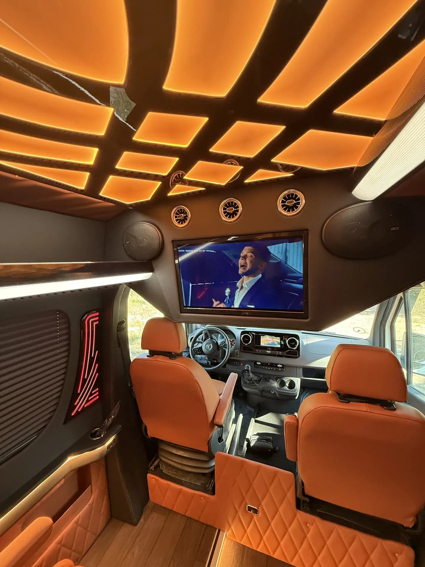 VIP-переобладнання Mercedes-Benz Sprinter preview 3