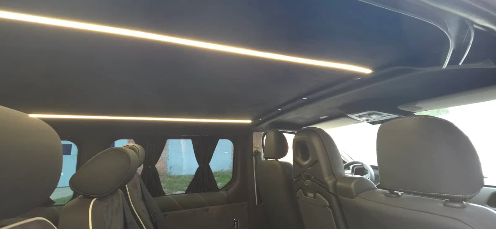 Renault Trafic: темний салон із LED-освітленням preview 6
