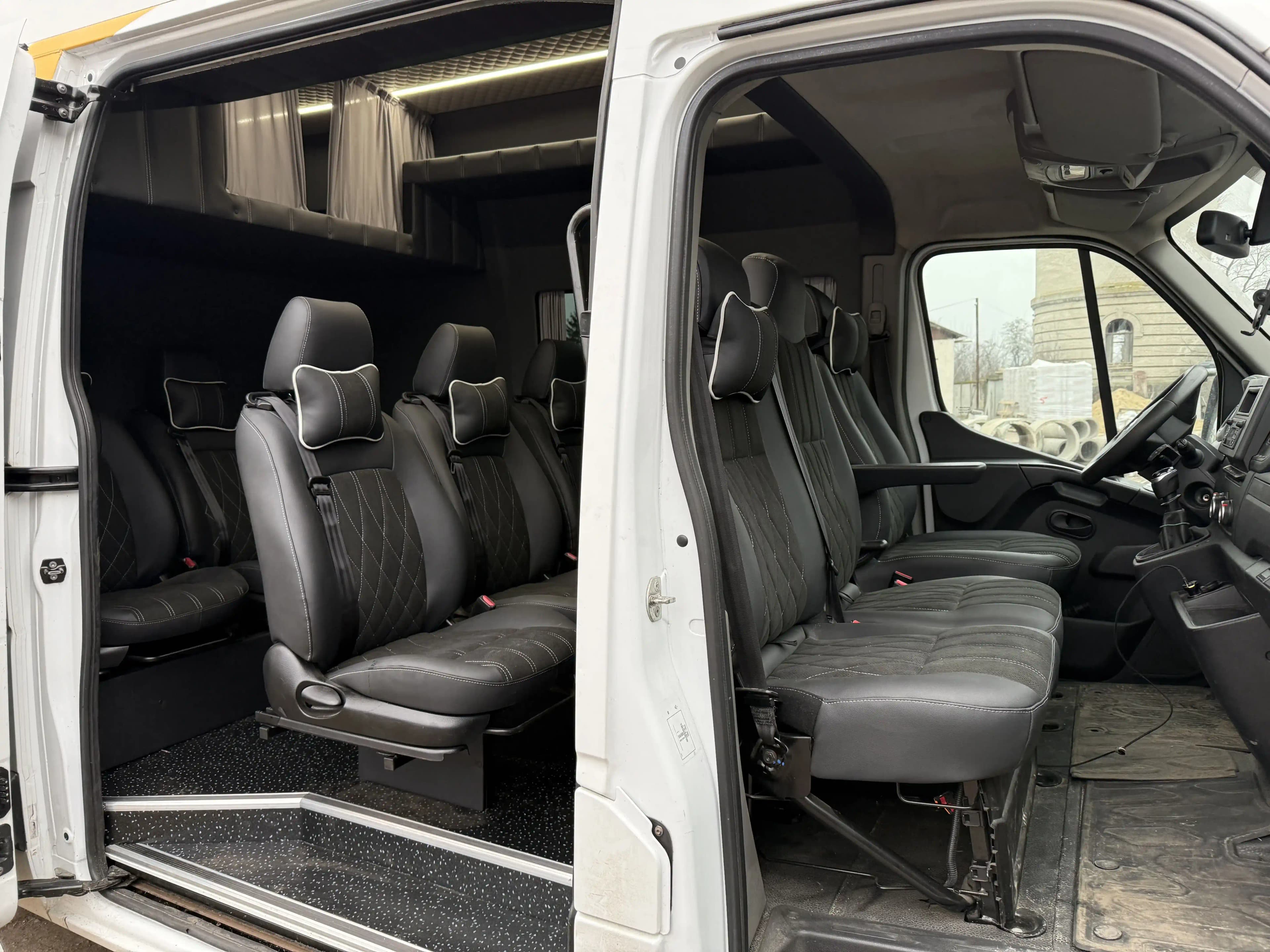 Готовий переобладнаний Renault Master  preview 2