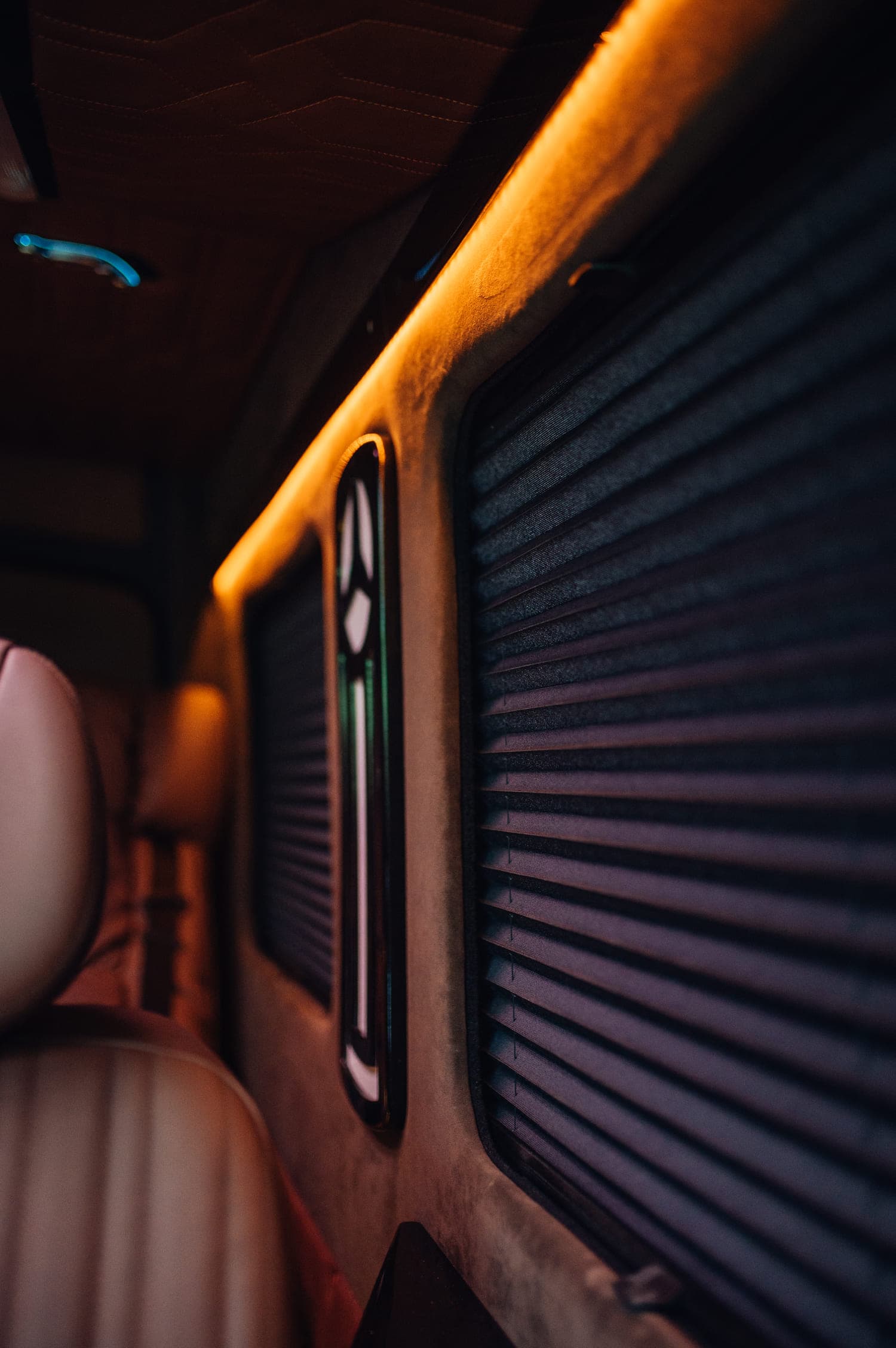 Переобладнання Mercedes Sprinter у преміальний VIP-салон preview 7