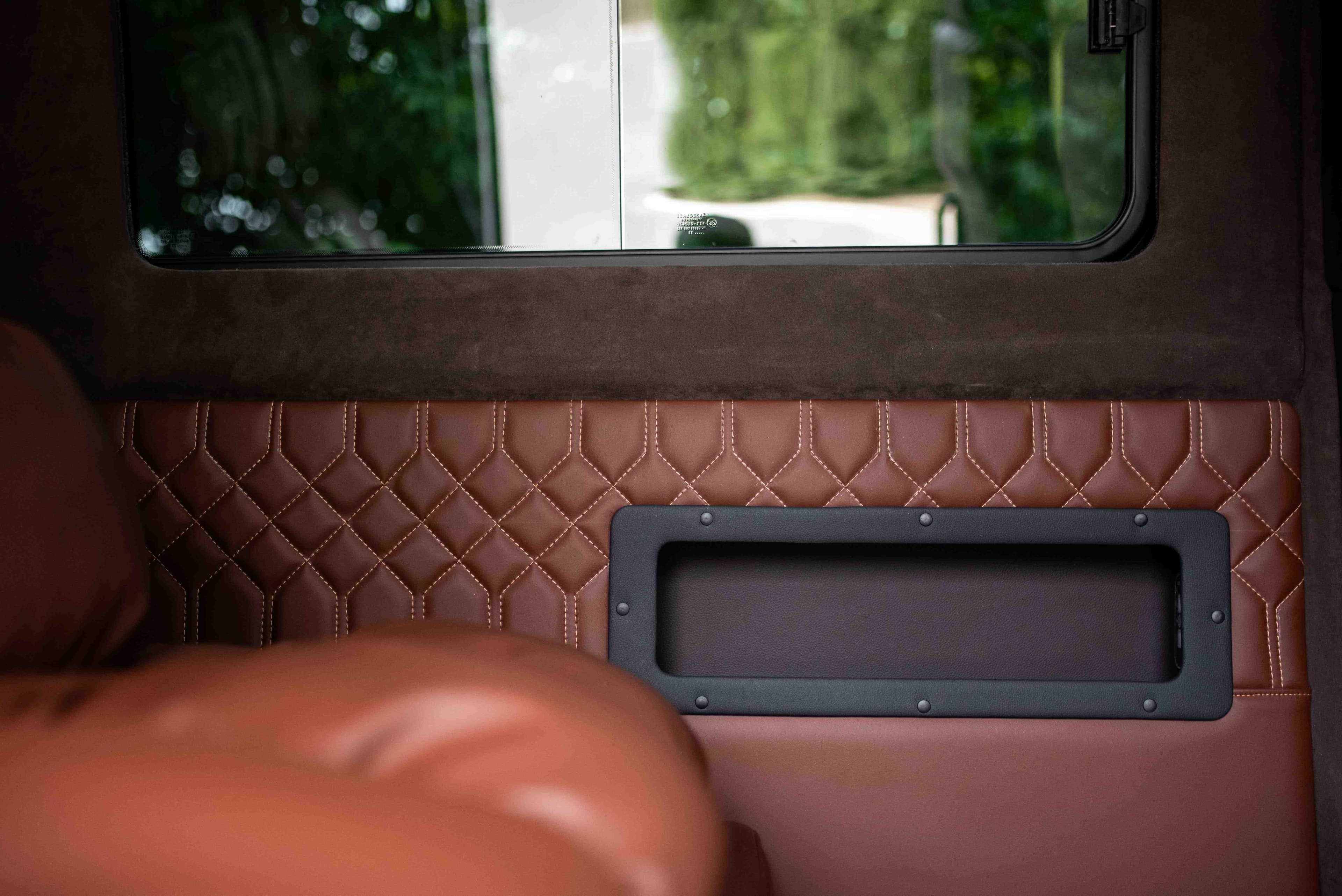 Переобладнання Volkswagen Transporter з реклайнерами preview 15